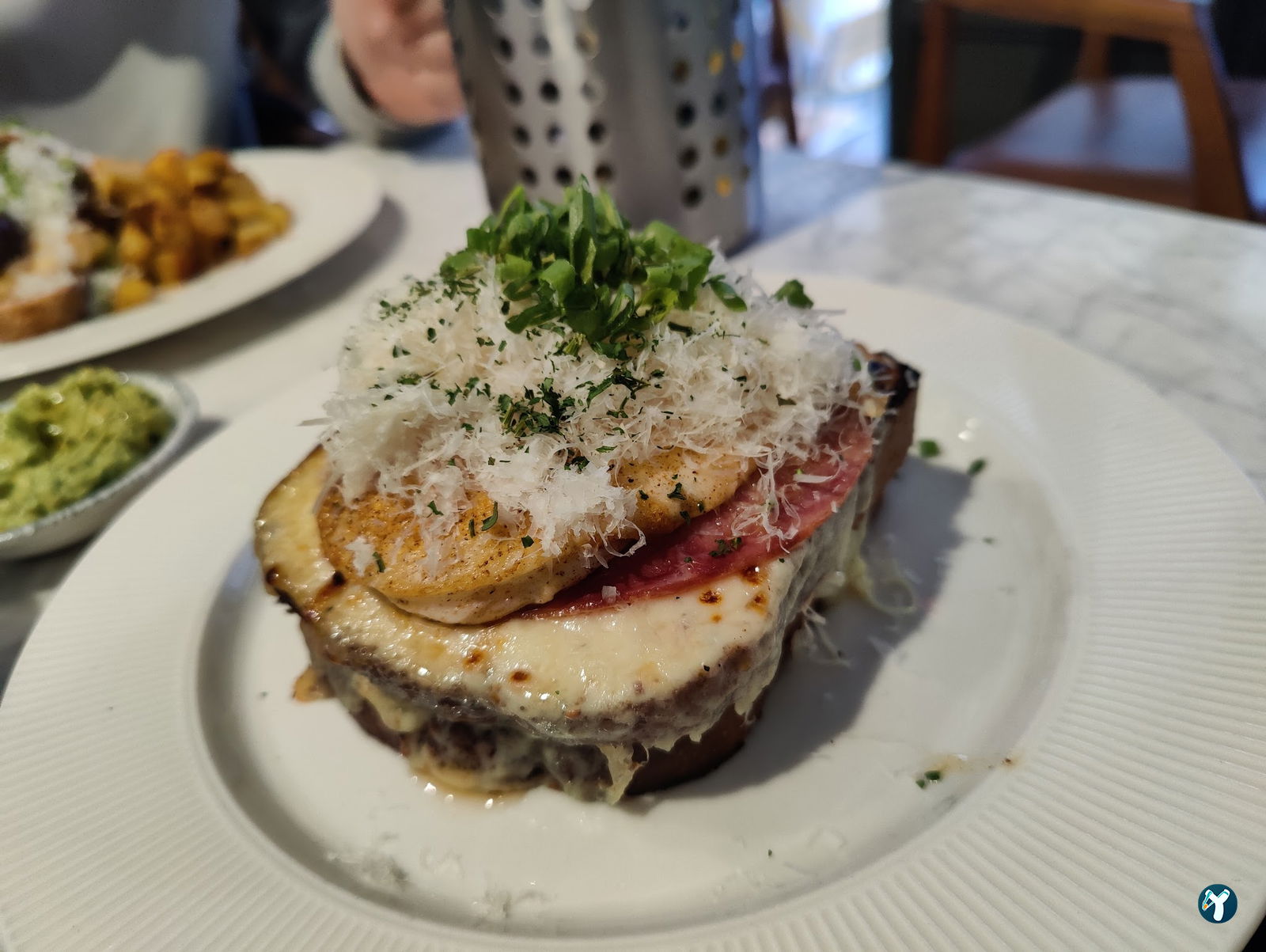 Rafine Moda - Fine Cuisine