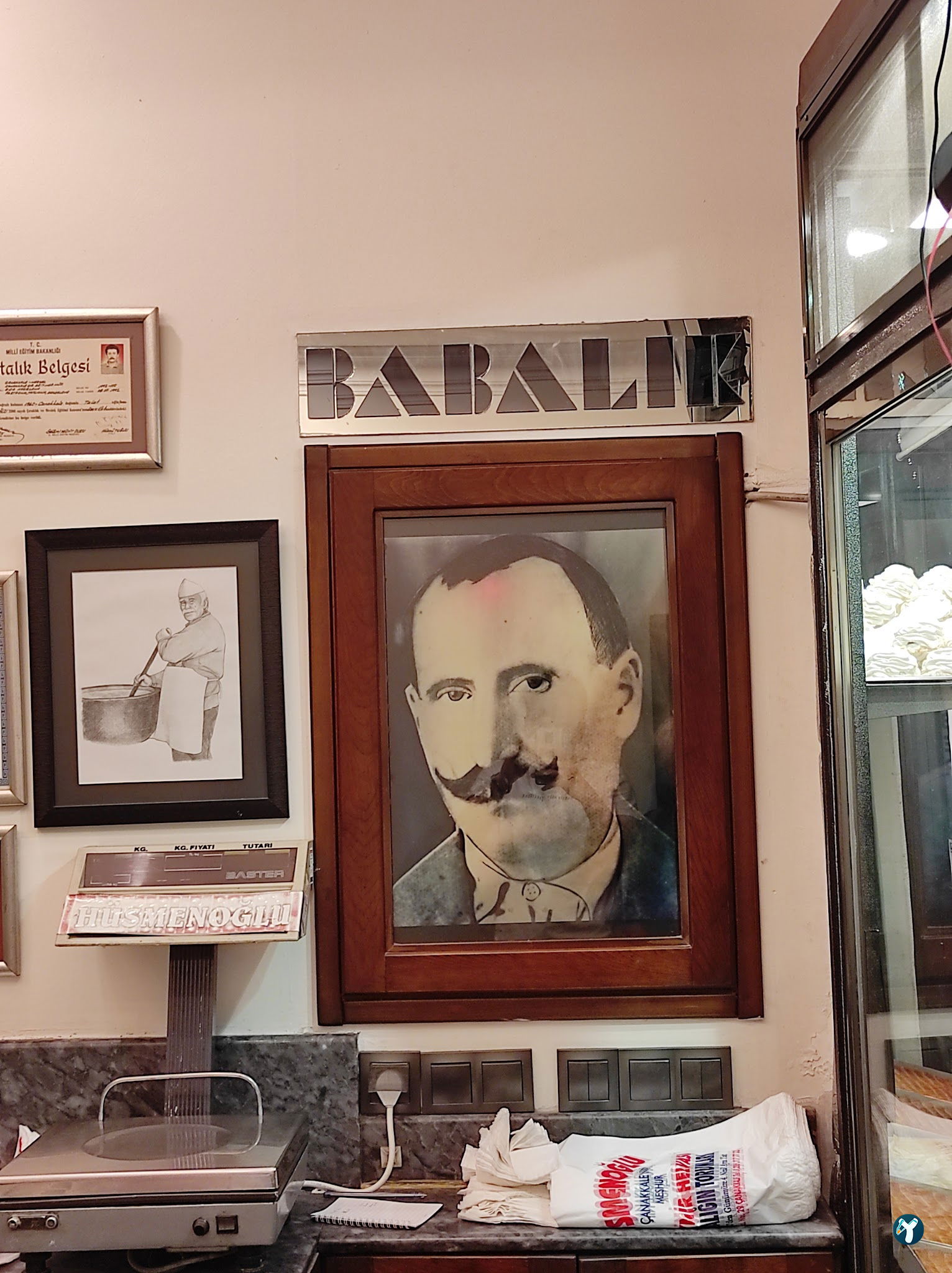 Babalik Teki̇n Peyni̇r Helvacisi