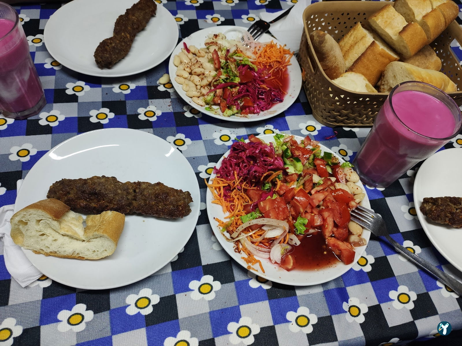 Öğüt Kol Köfte Salonu
