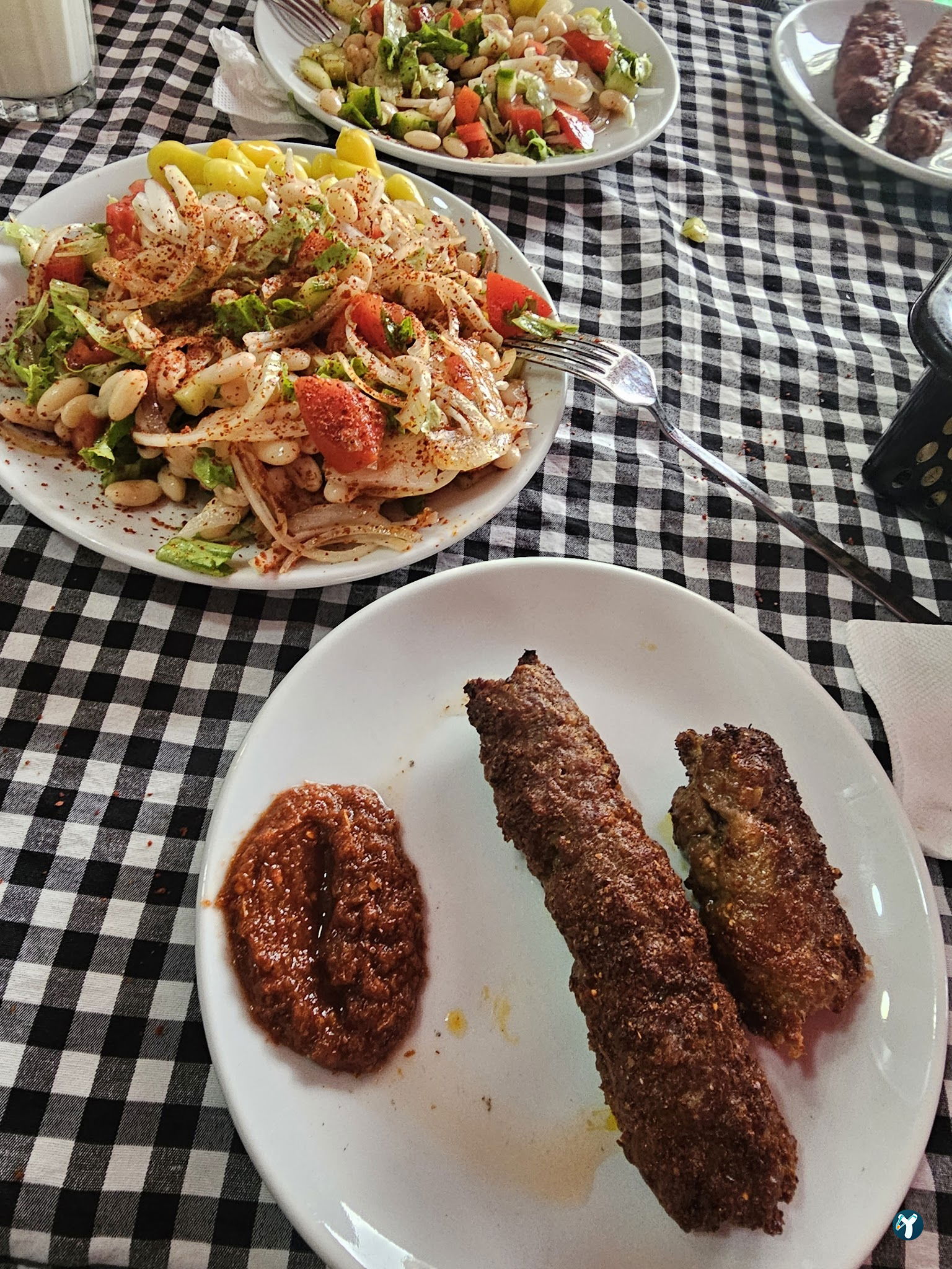 Öğüt Kol Köfte Salonu