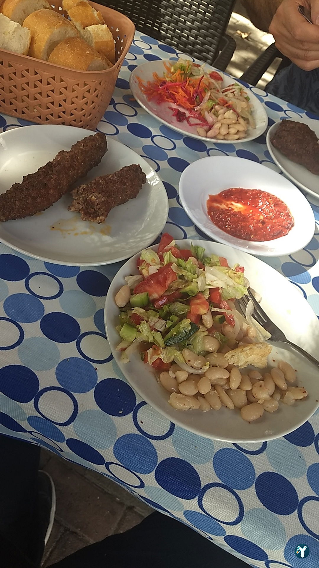 Öğüt Kol Köfte Salonu