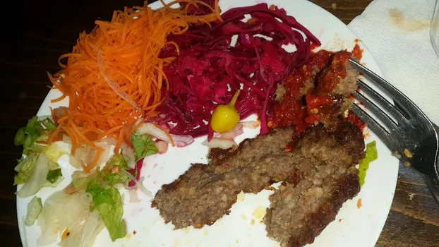 Öğüt Kol Köfte Salonu resimleri