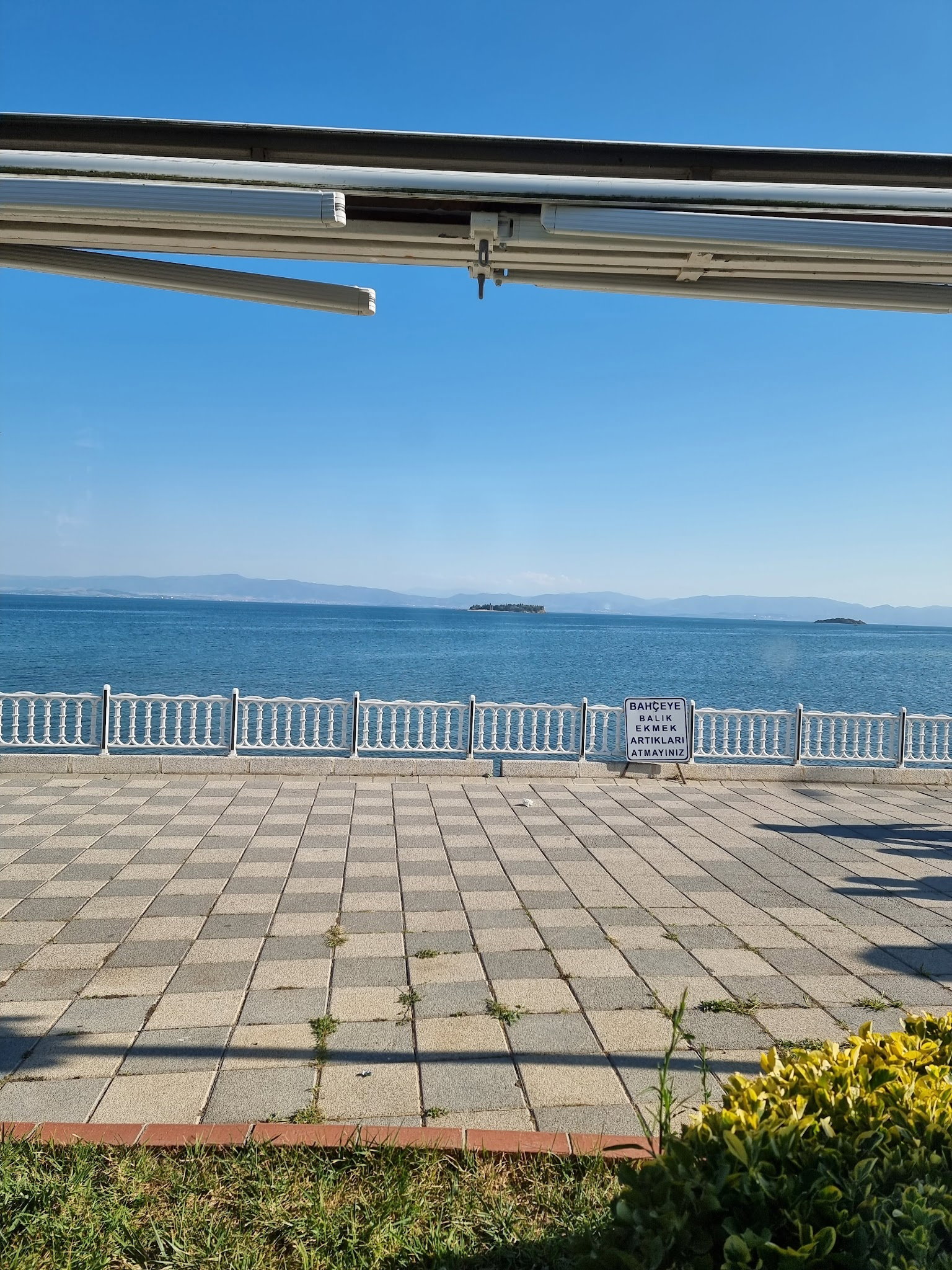 Tuzla Belediyesi | Yakamoz Balık Evi Sosyal Tesisleri