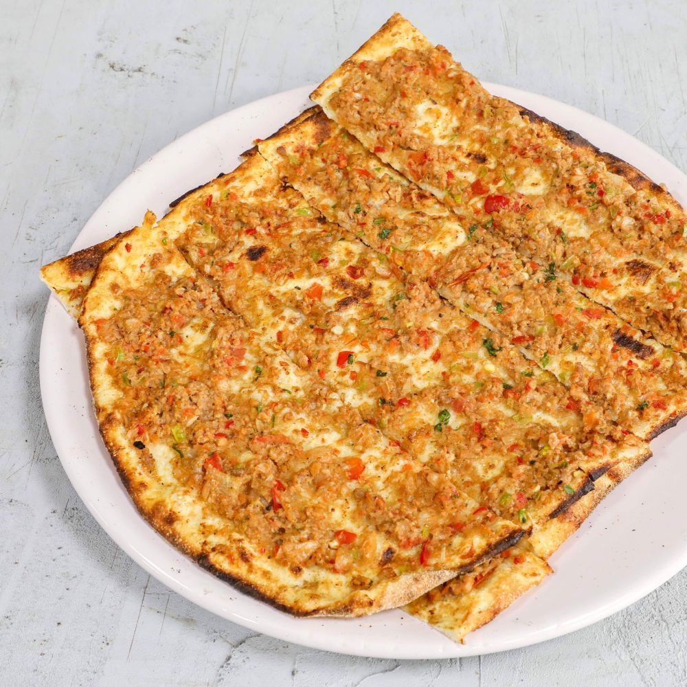 Kenarsız Kıymalı Pide