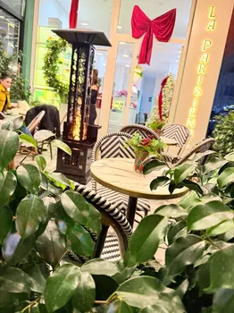 La Parisienne Cafe resimleri