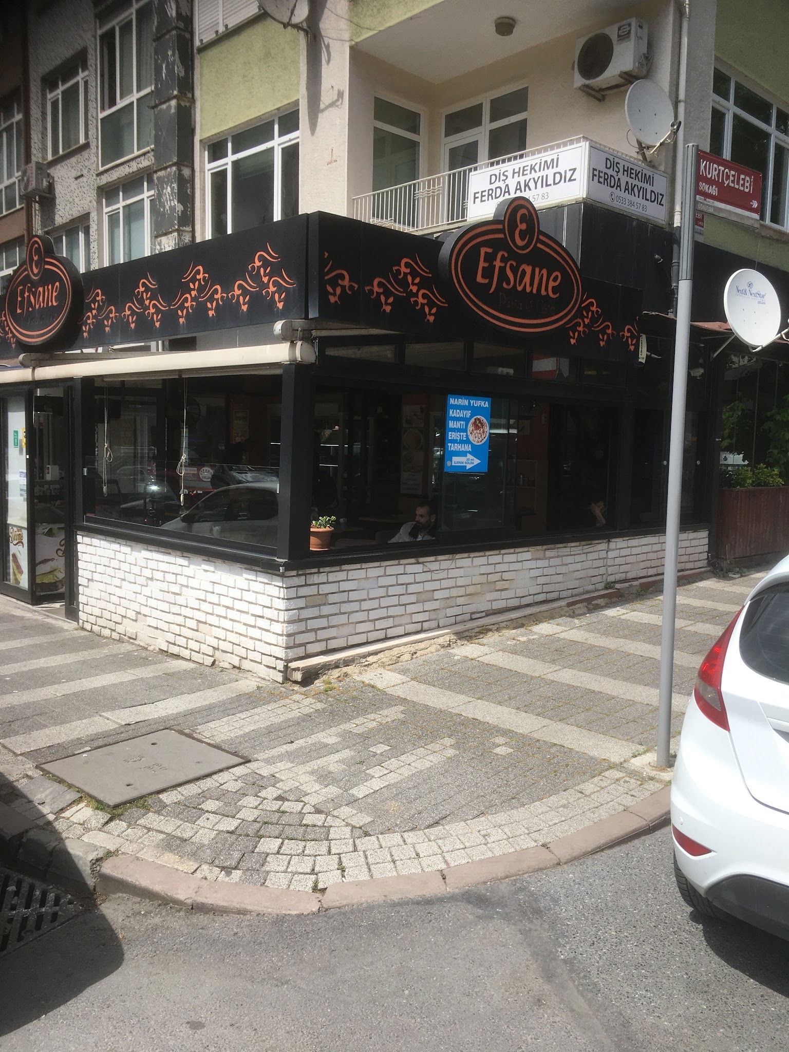 Efsane Pasta Cafe