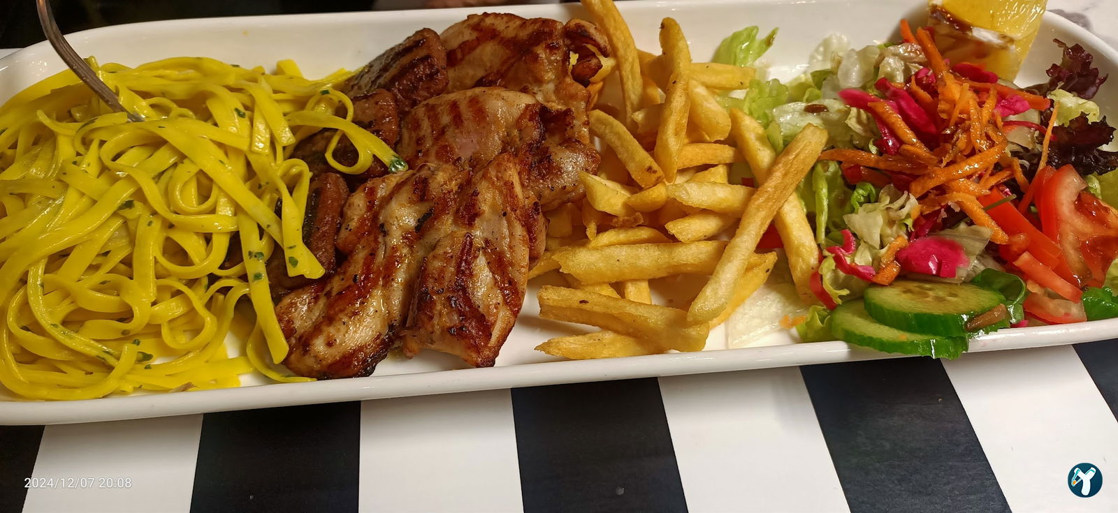 Gurme Box Beyli̇kdüzü