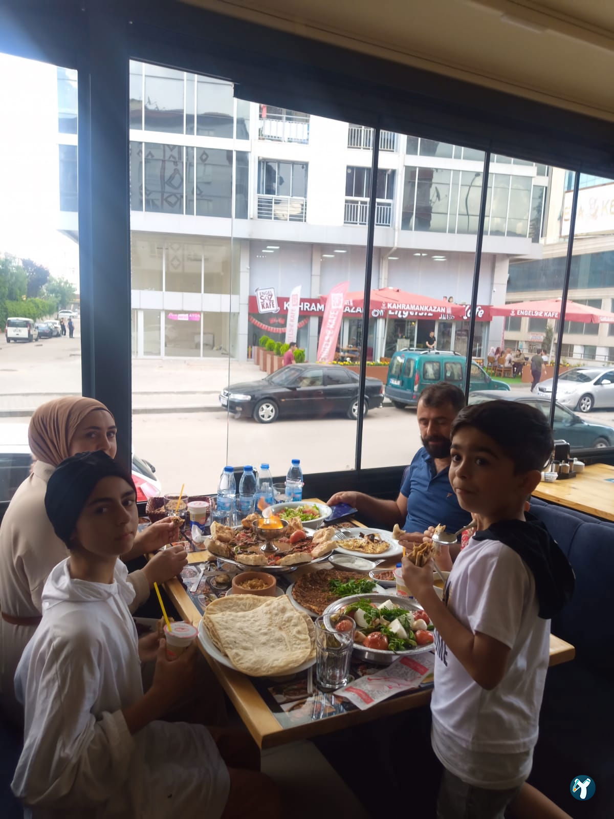 19 Pide Kebap Salonu