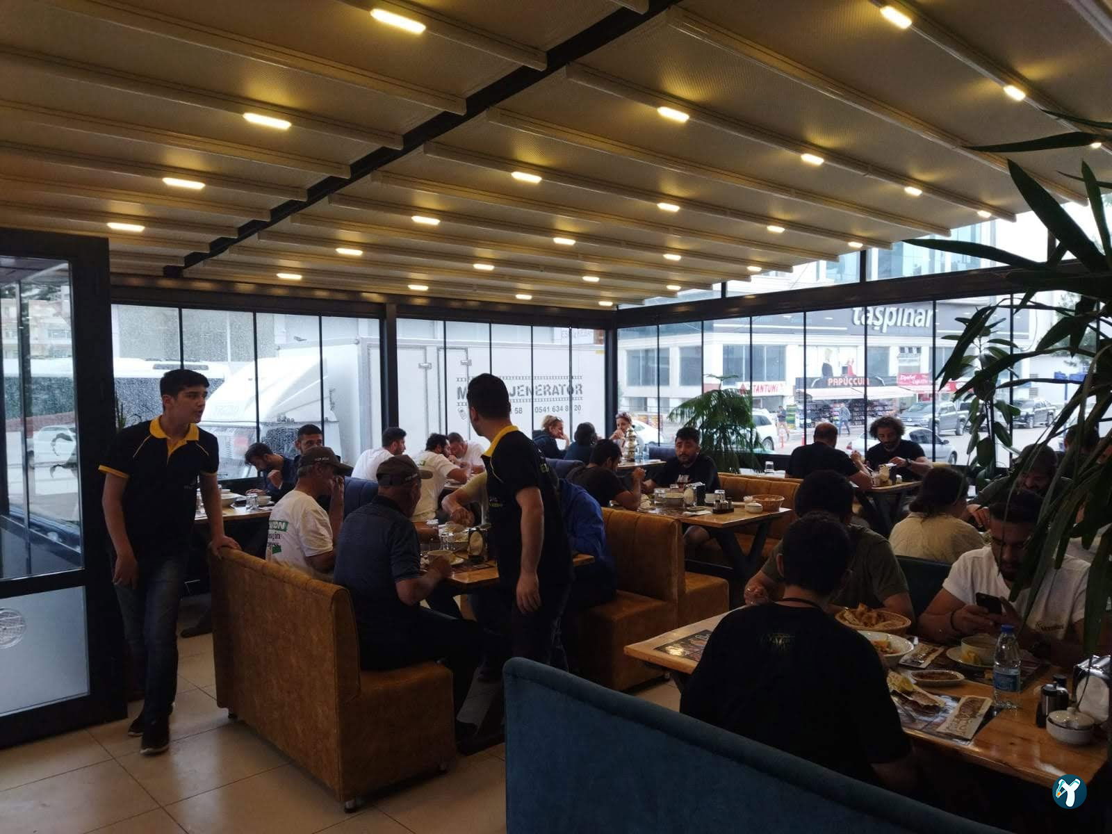 19 Pide Kebap Salonu