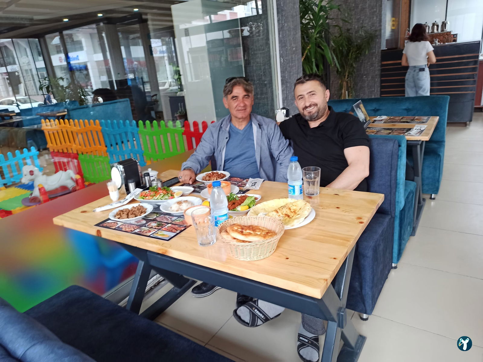 19 Pide Kebap Salonu