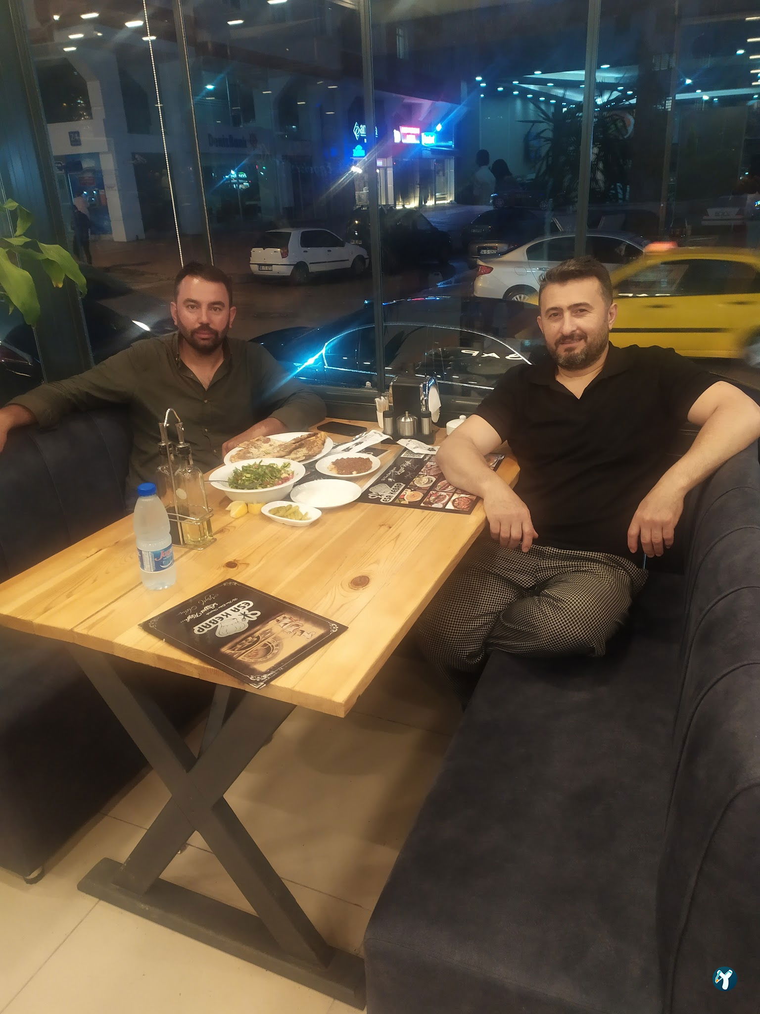 19 Pide Kebap Salonu