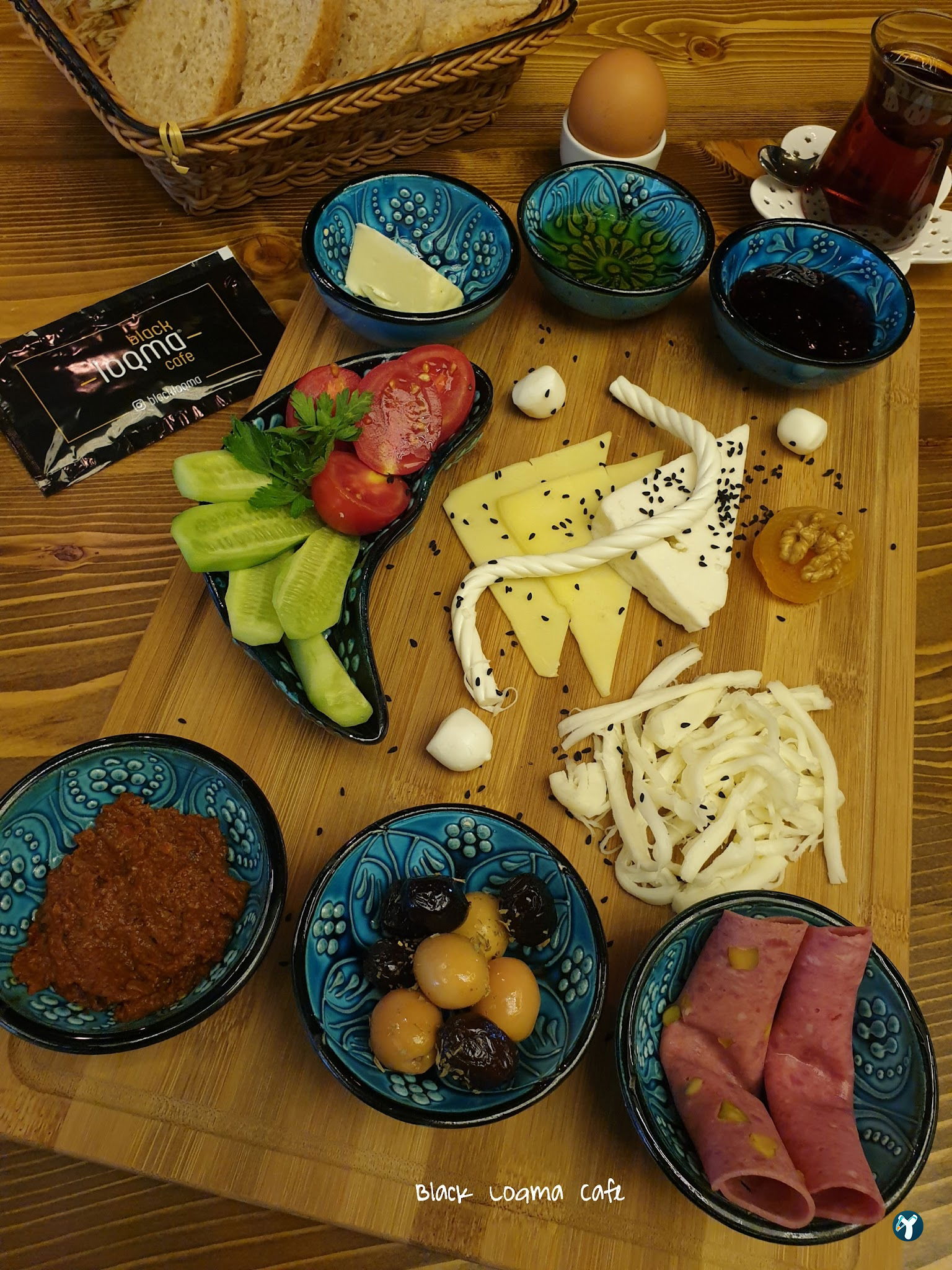 Black Loqma Cafe