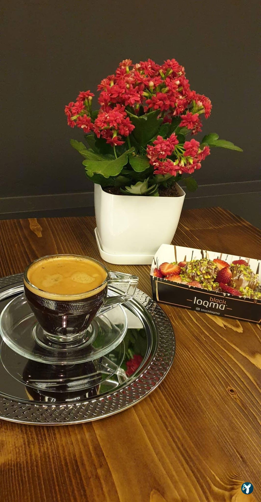 Black Loqma Cafe