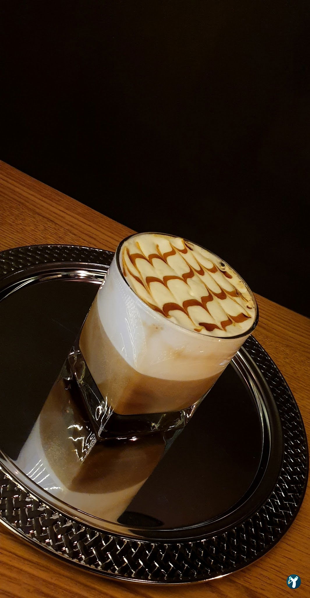 Black Loqma Cafe