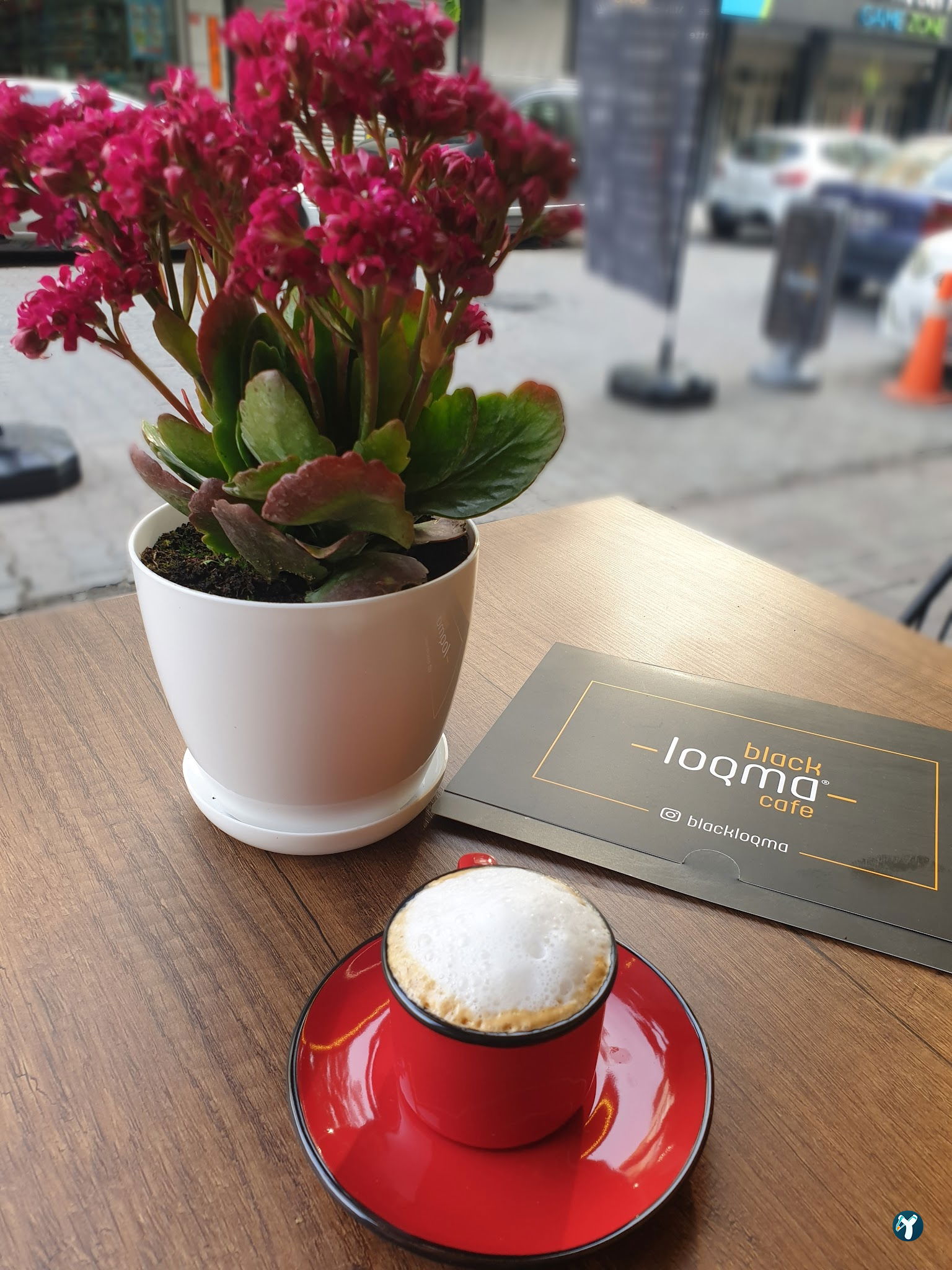 Black Loqma Cafe