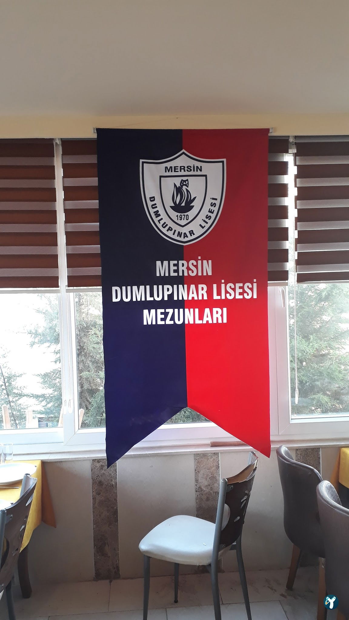 Nezi̇h Bi̇r Yer