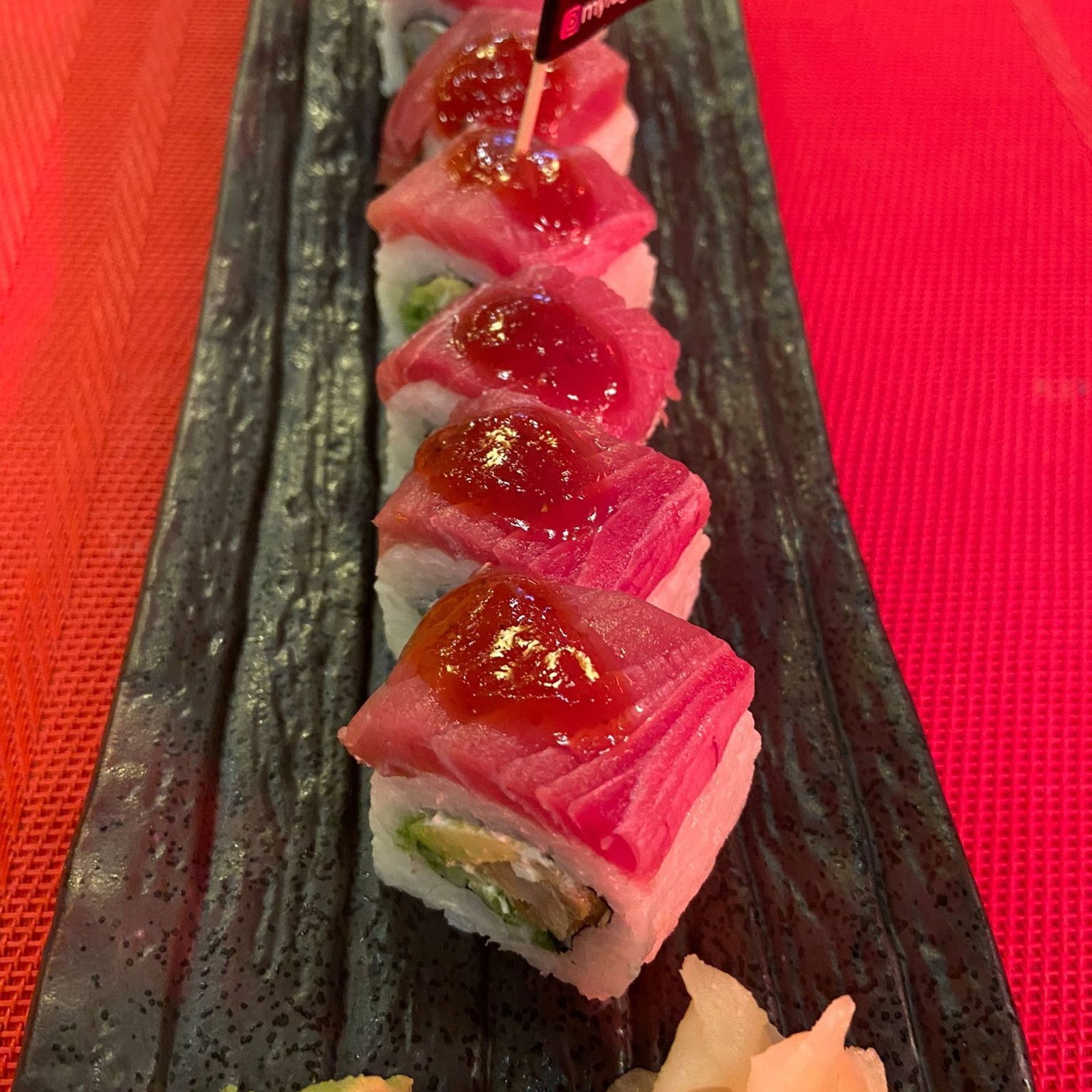 Spicy Maguro Roll (8 Pcs.)
