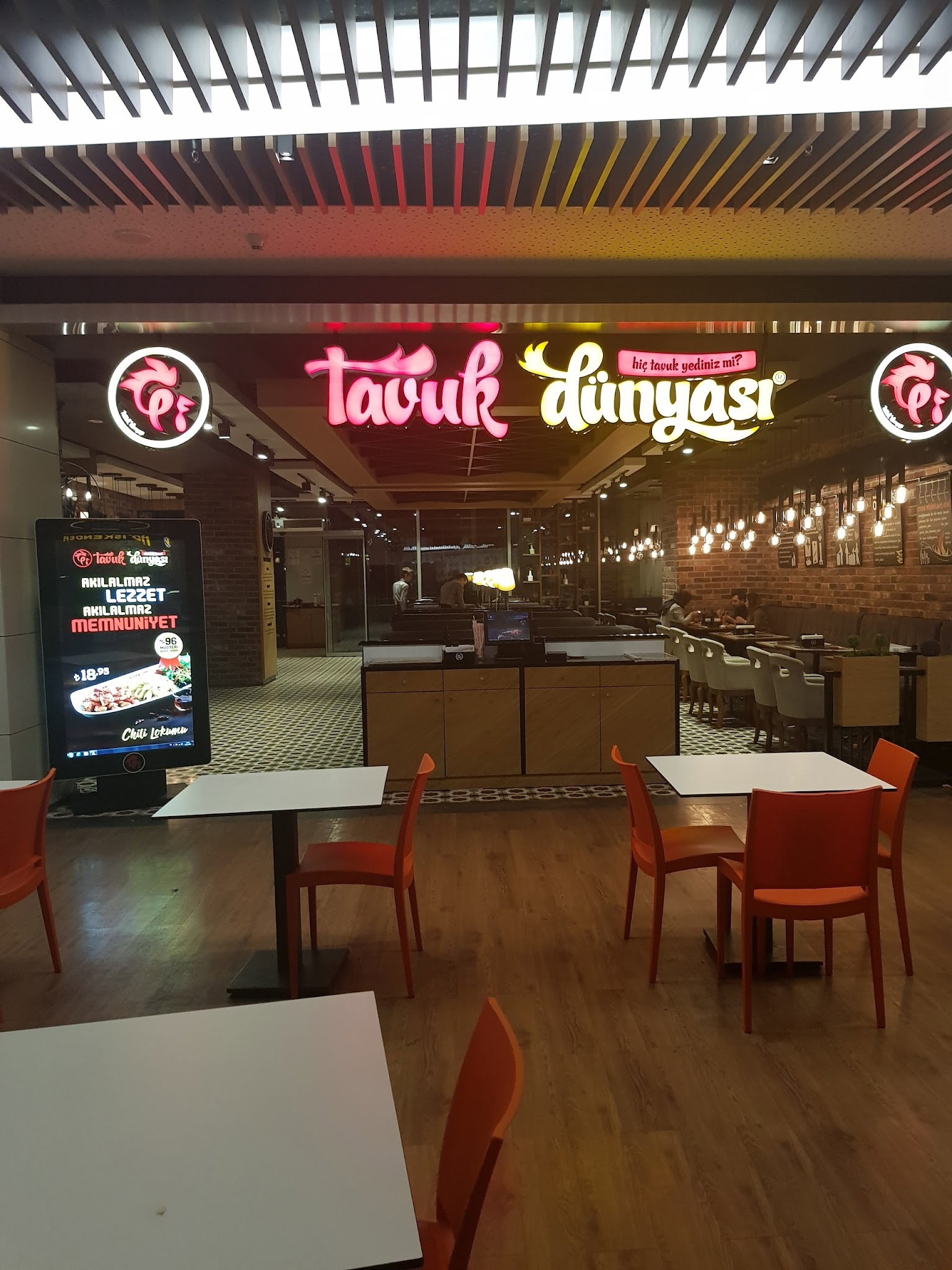 Tavuk Dünyası Atlaspark