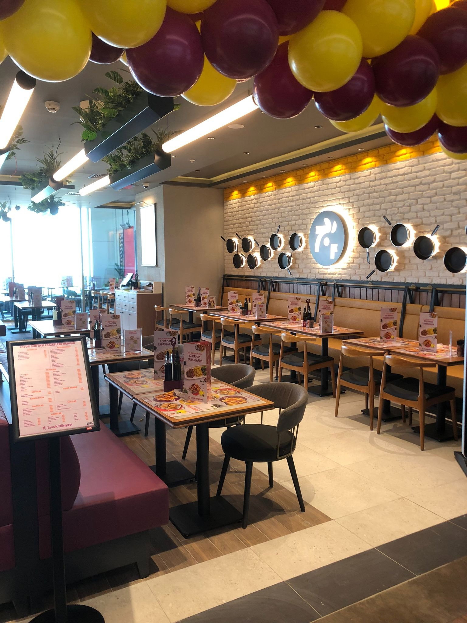 Tavuk Dünyası Atlaspark