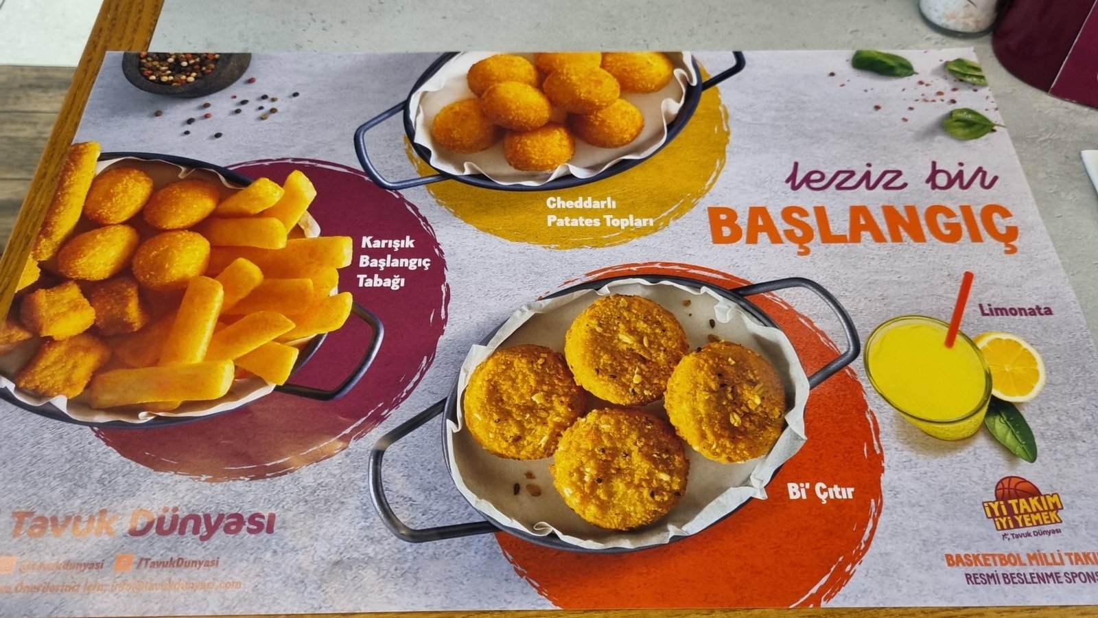 Tavuk Dünyası Atlaspark