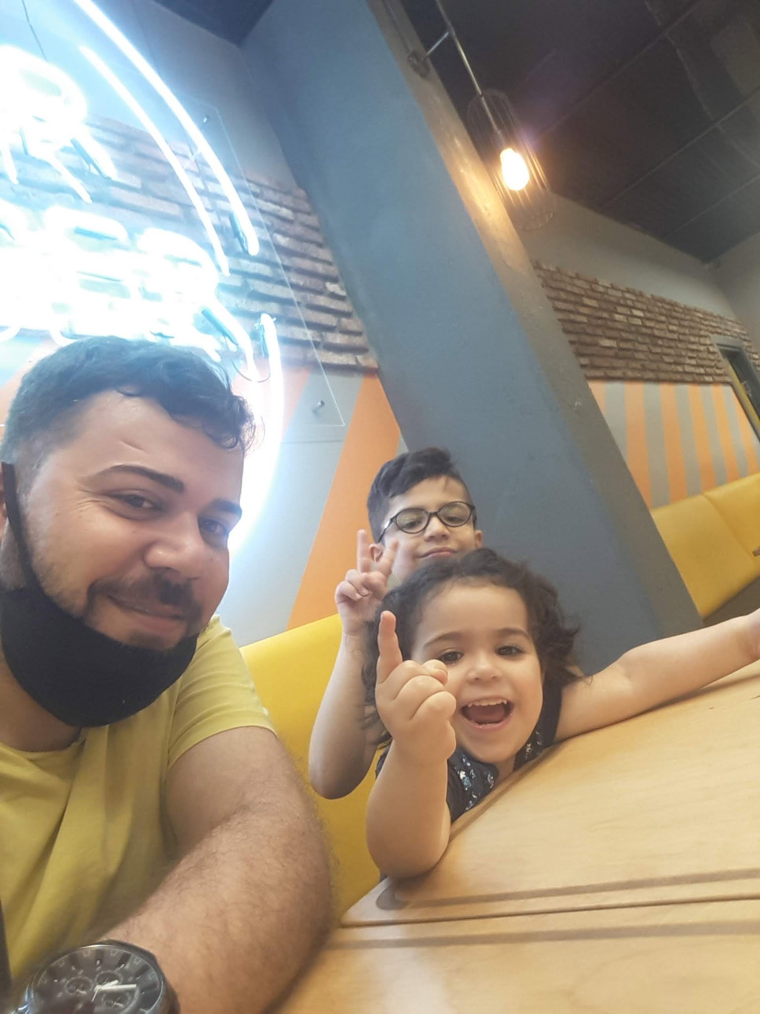 Şakir Burger Esenler