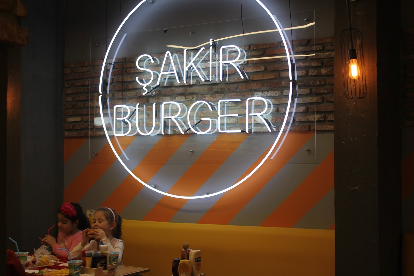 Şakir Burger Esenler