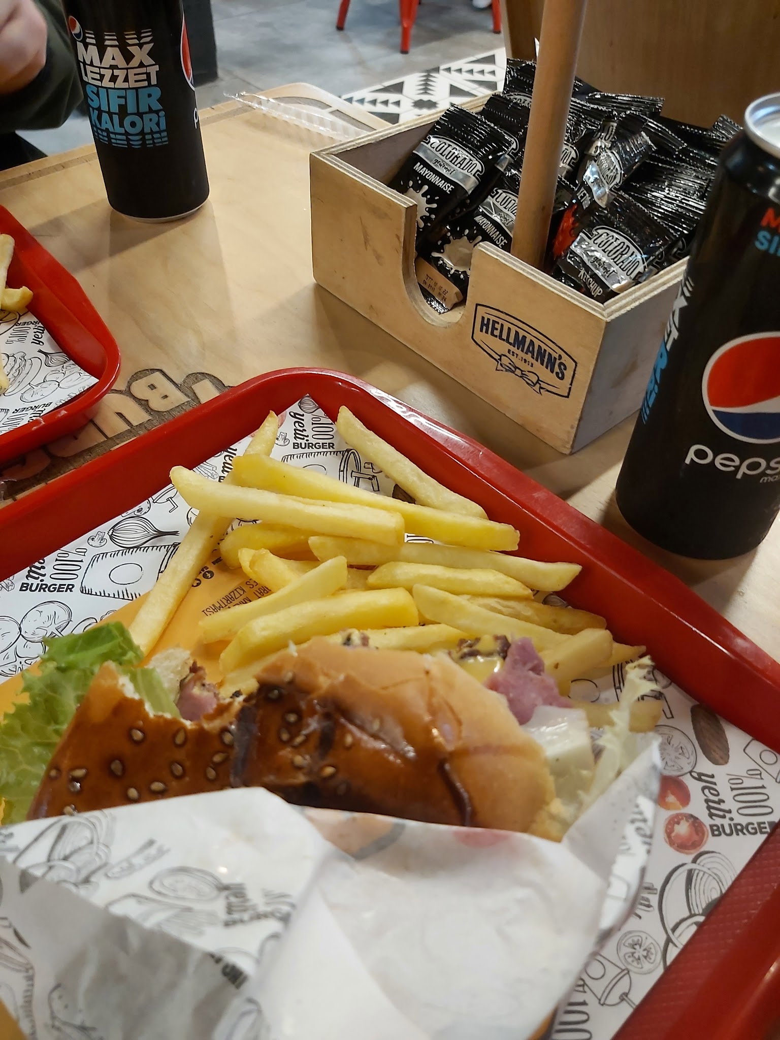 Şakir Burger Esenler