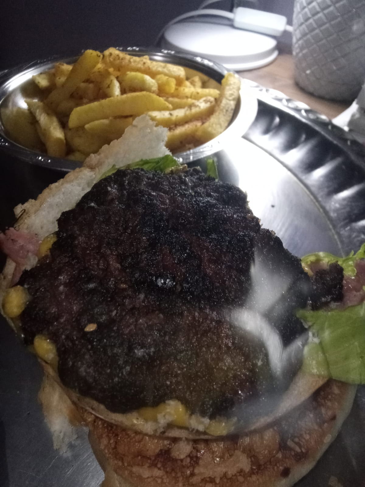 Şakir Burger Esenler