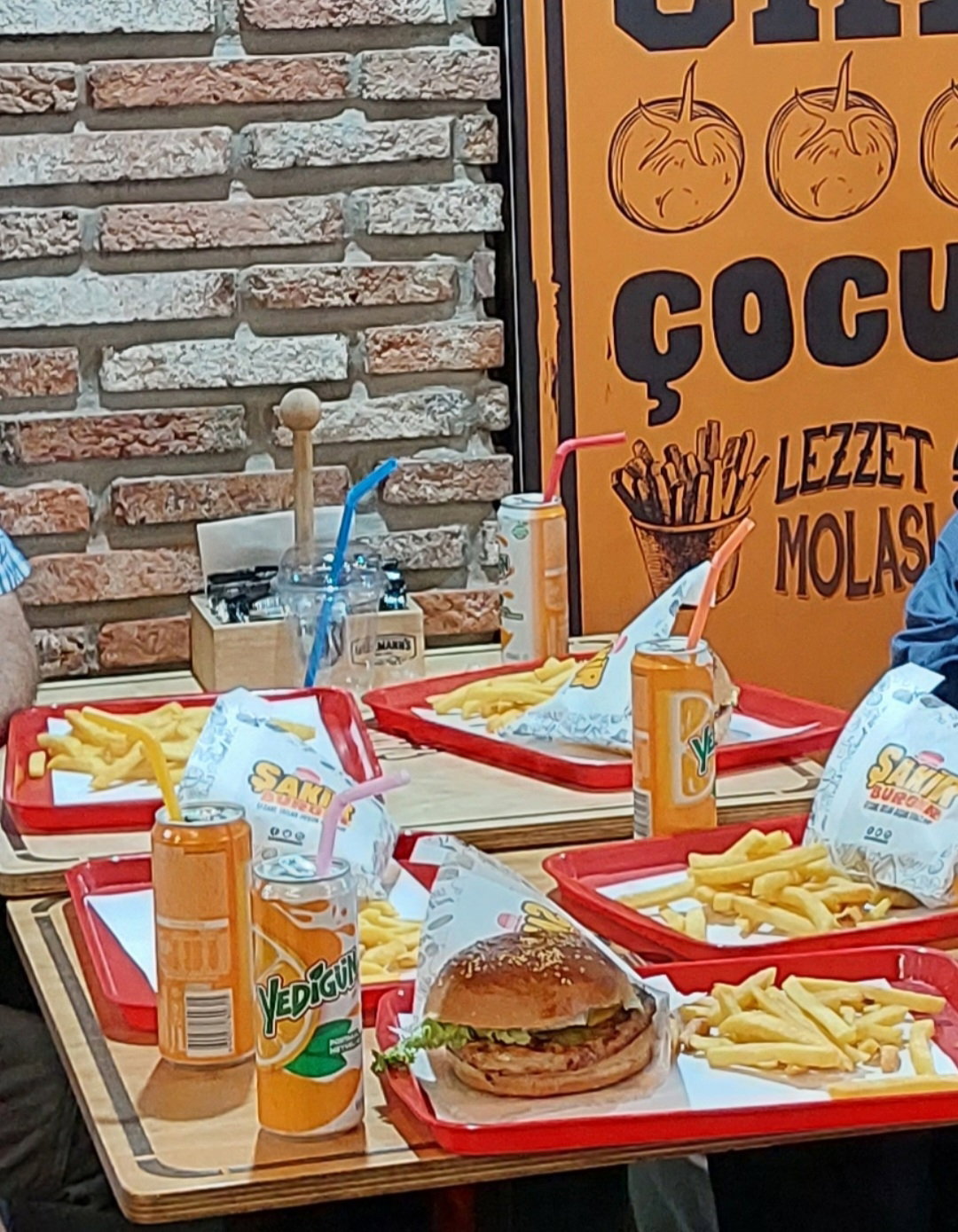 Şakir Burger Esenler