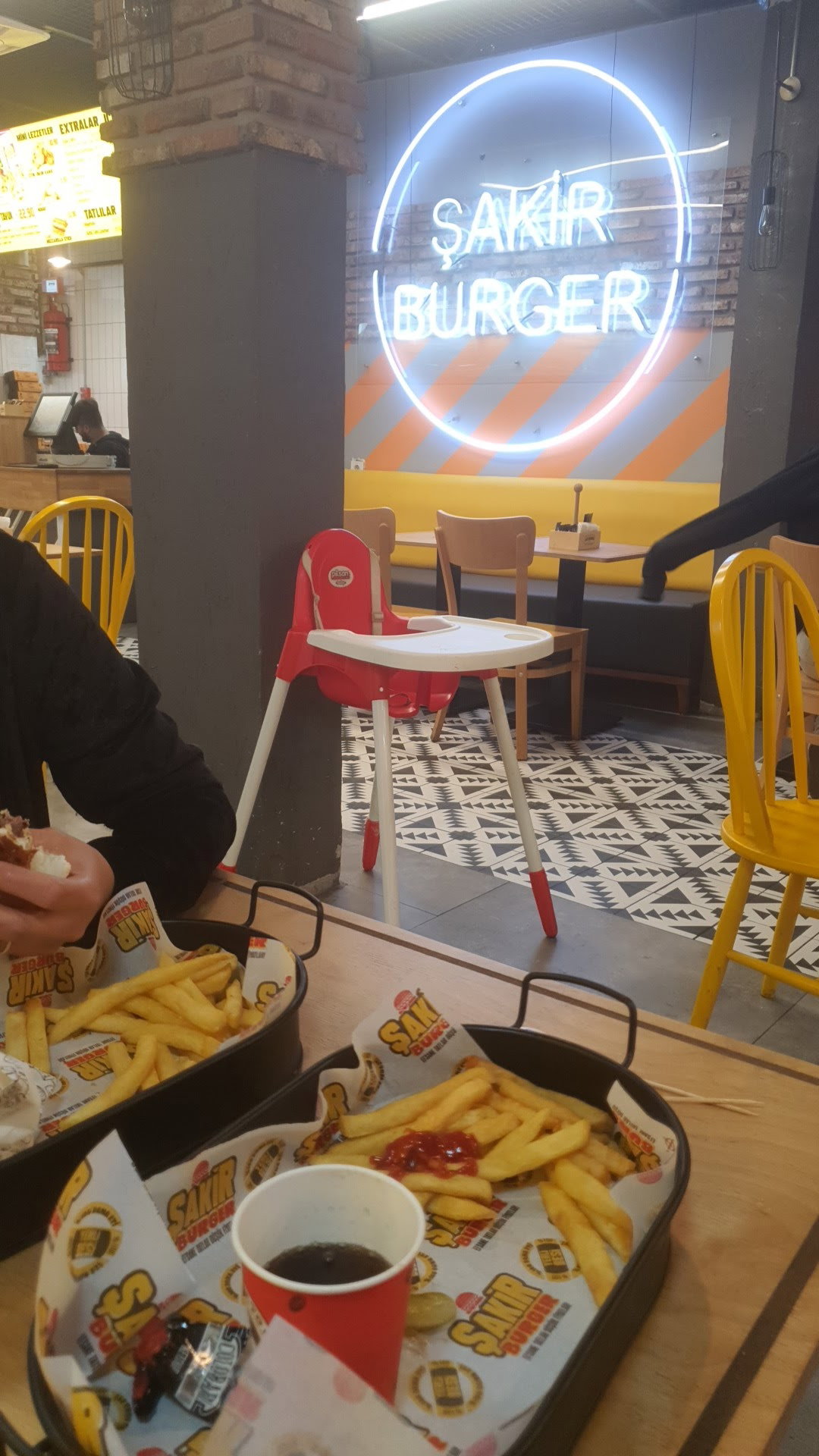 Şakir Burger Esenler