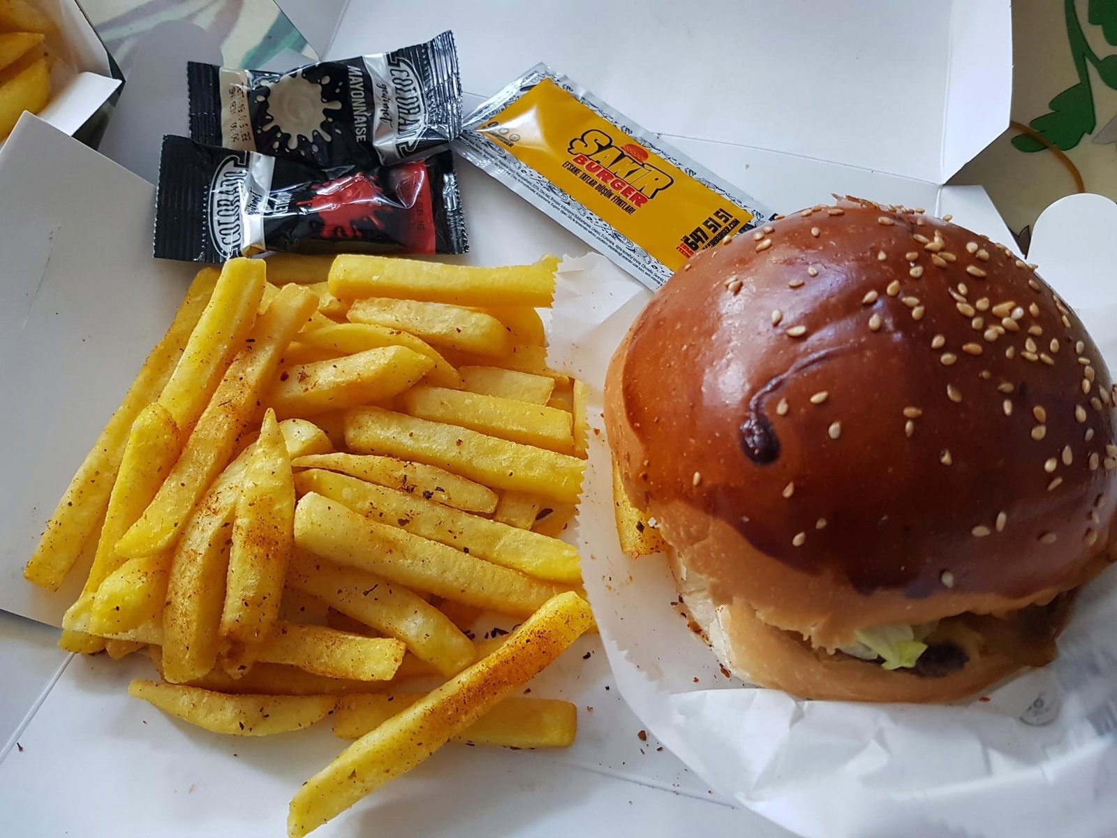 Şakir Burger Esenler