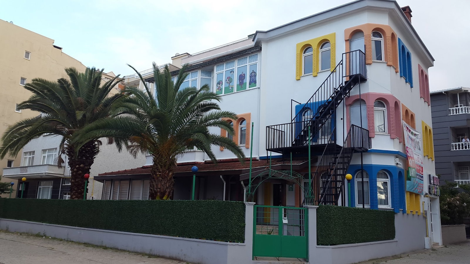 Saklibahçe+ Cafe & Nargi̇le