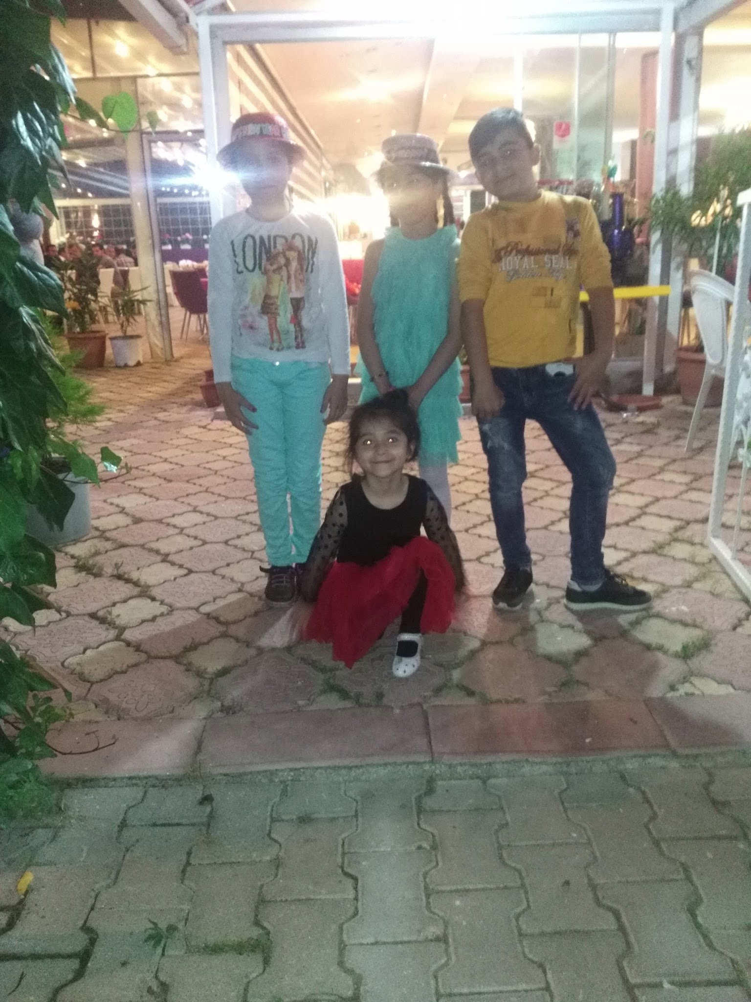 Saklibahçe+ Cafe & Nargi̇le