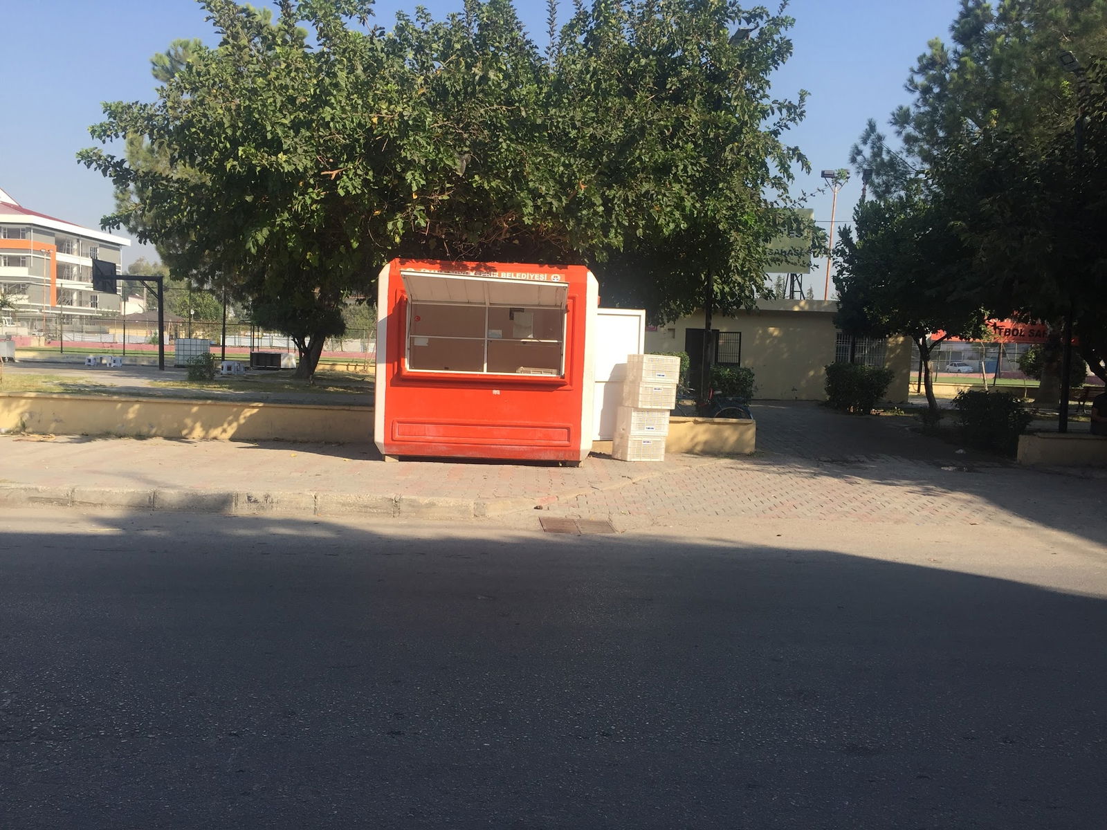 Adana Büyükşehir Belediyesi Ekmek Satış Büfesi