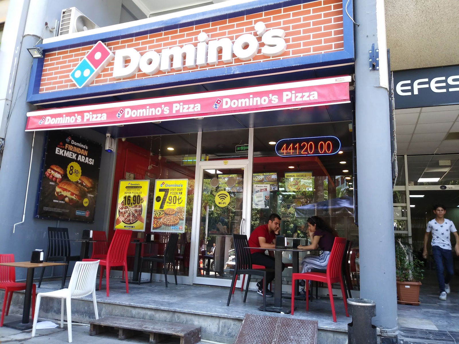 Domino'S Pizza İzmir Sevgiyolu
