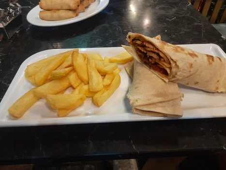 Cafe Dubai resimleri