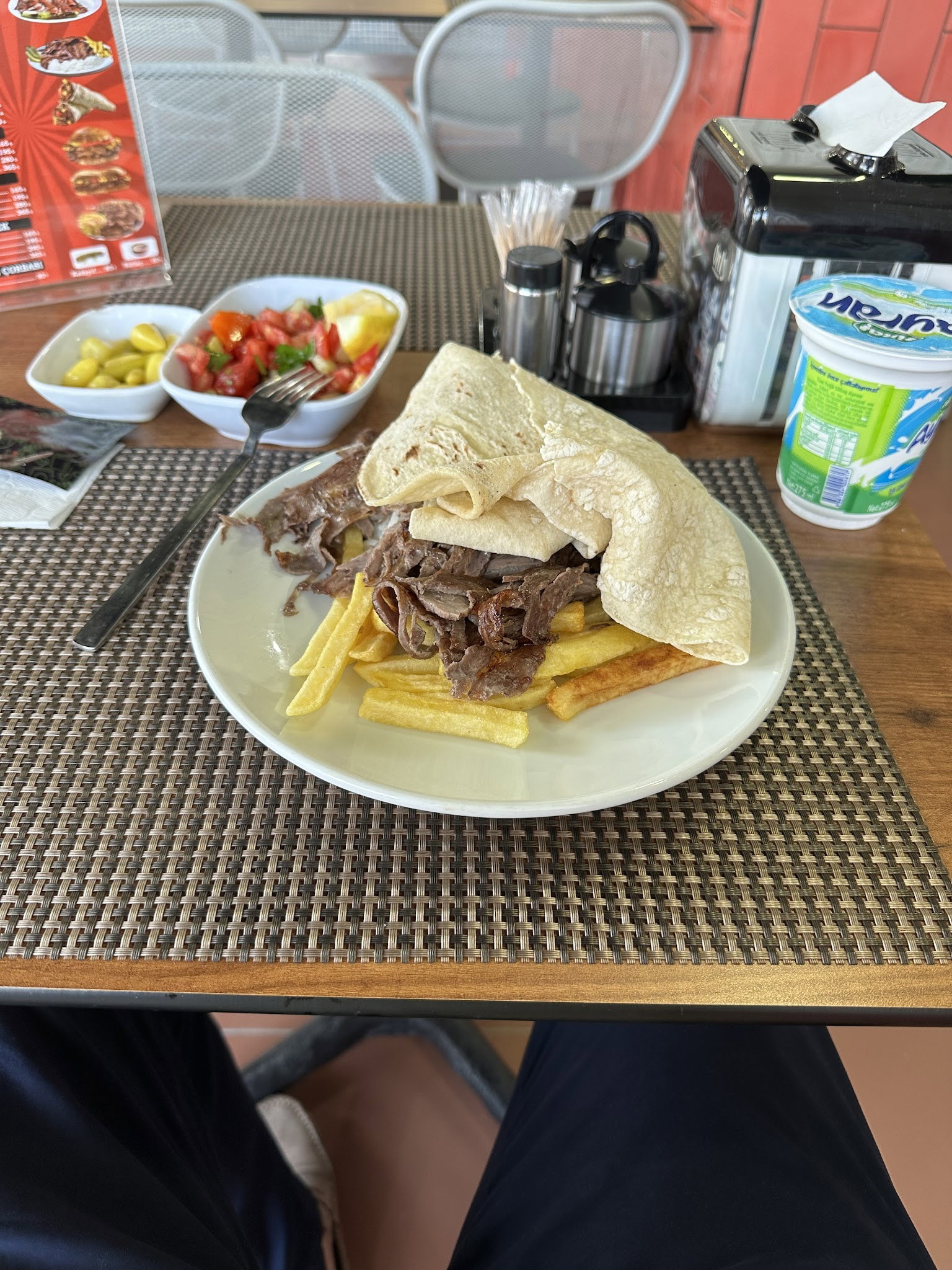 Enbey Döner Küçükçekmece (Cennet Mahallesi Tepüstü)
