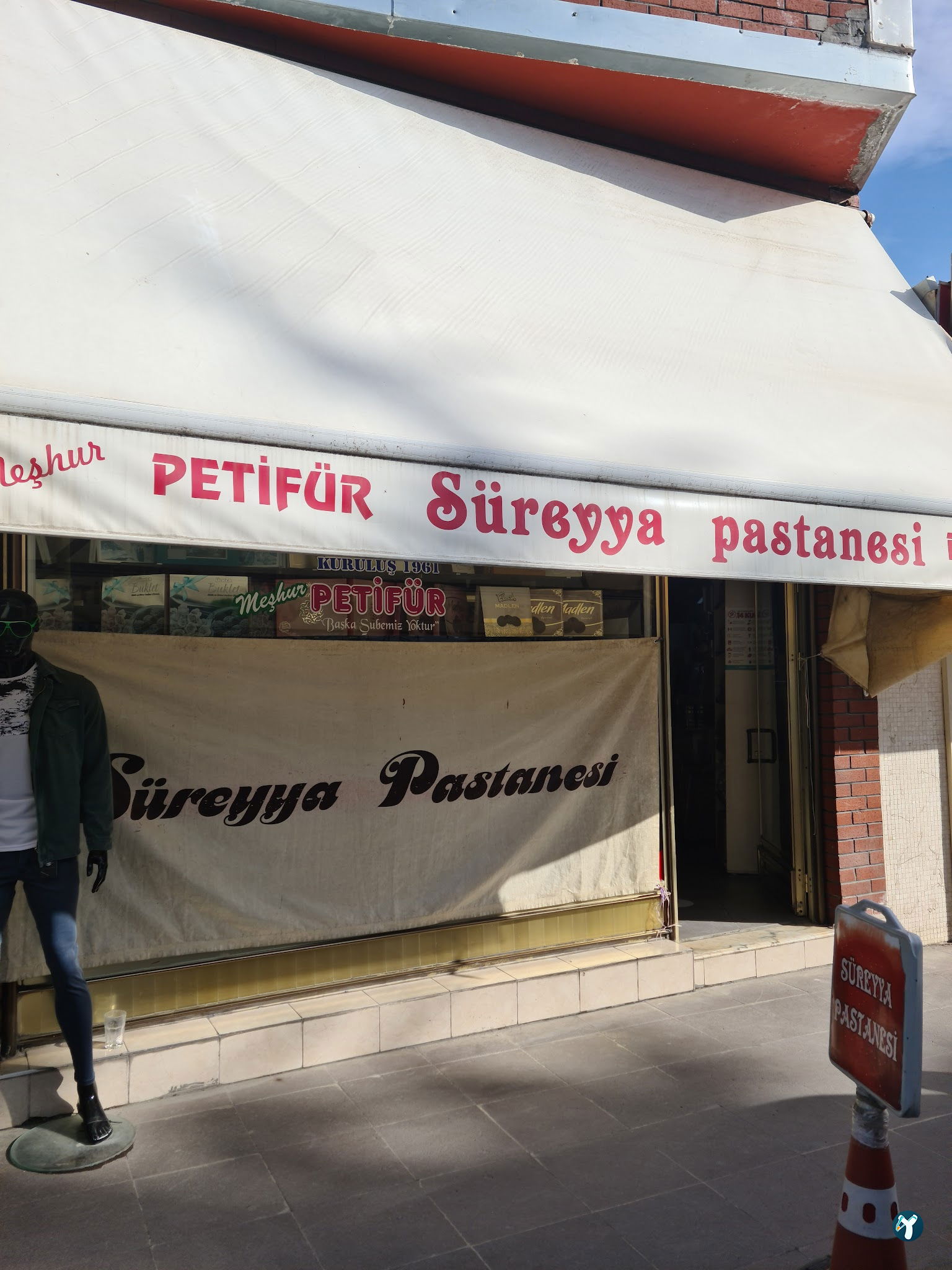 Sureyya Pastanesi