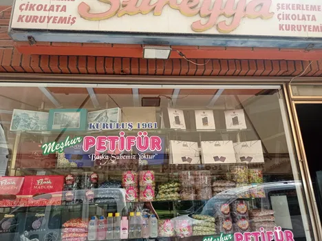 Sureyya Pastanesi resimleri