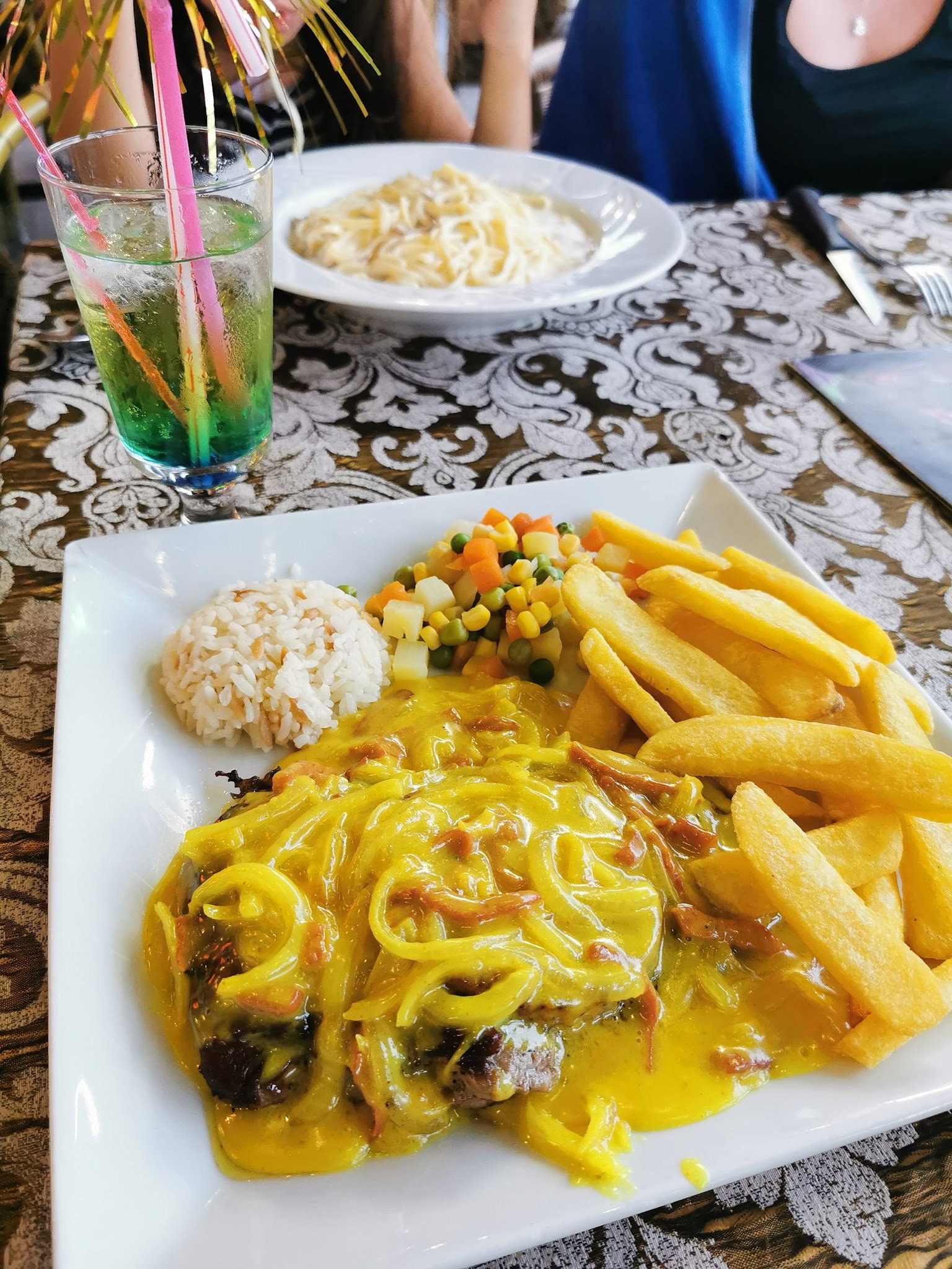 Oasis Bar And Restaurant