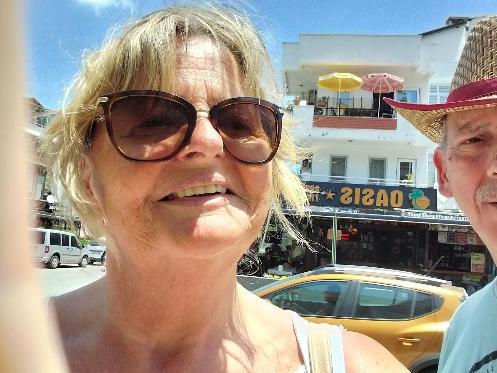 Oasis Bar And Restaurant