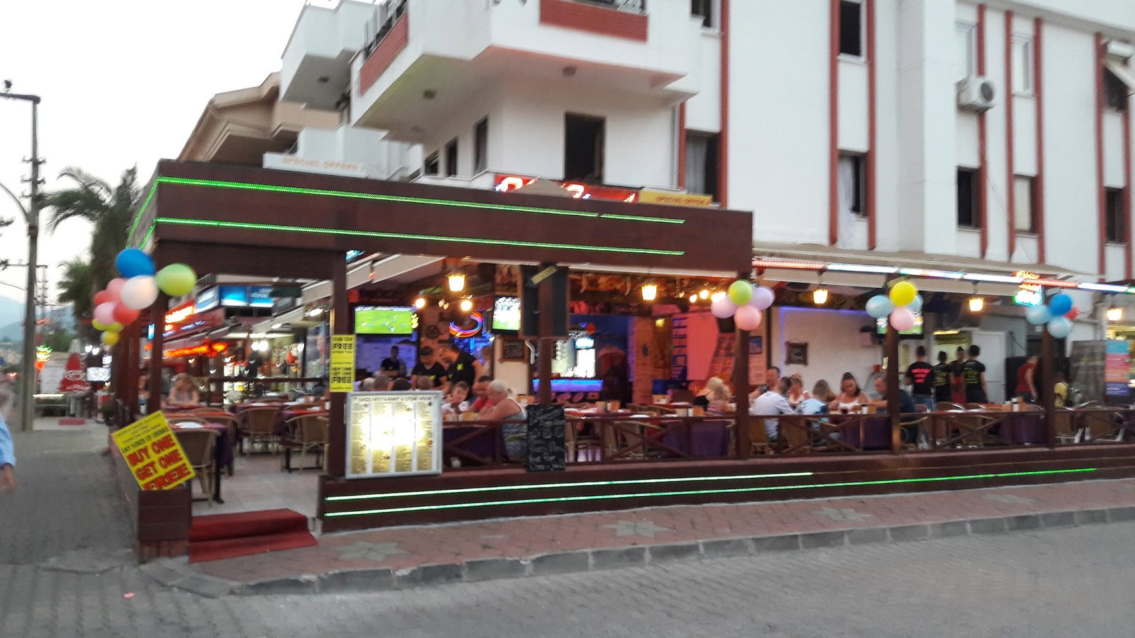 Oasis Bar And Restaurant