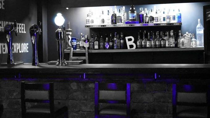 B'Large Pub & Bistro