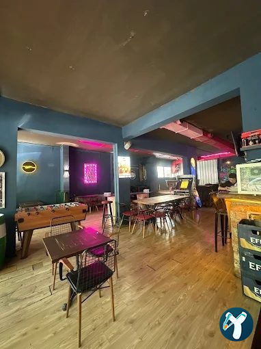 B'Large Pub & Bistro