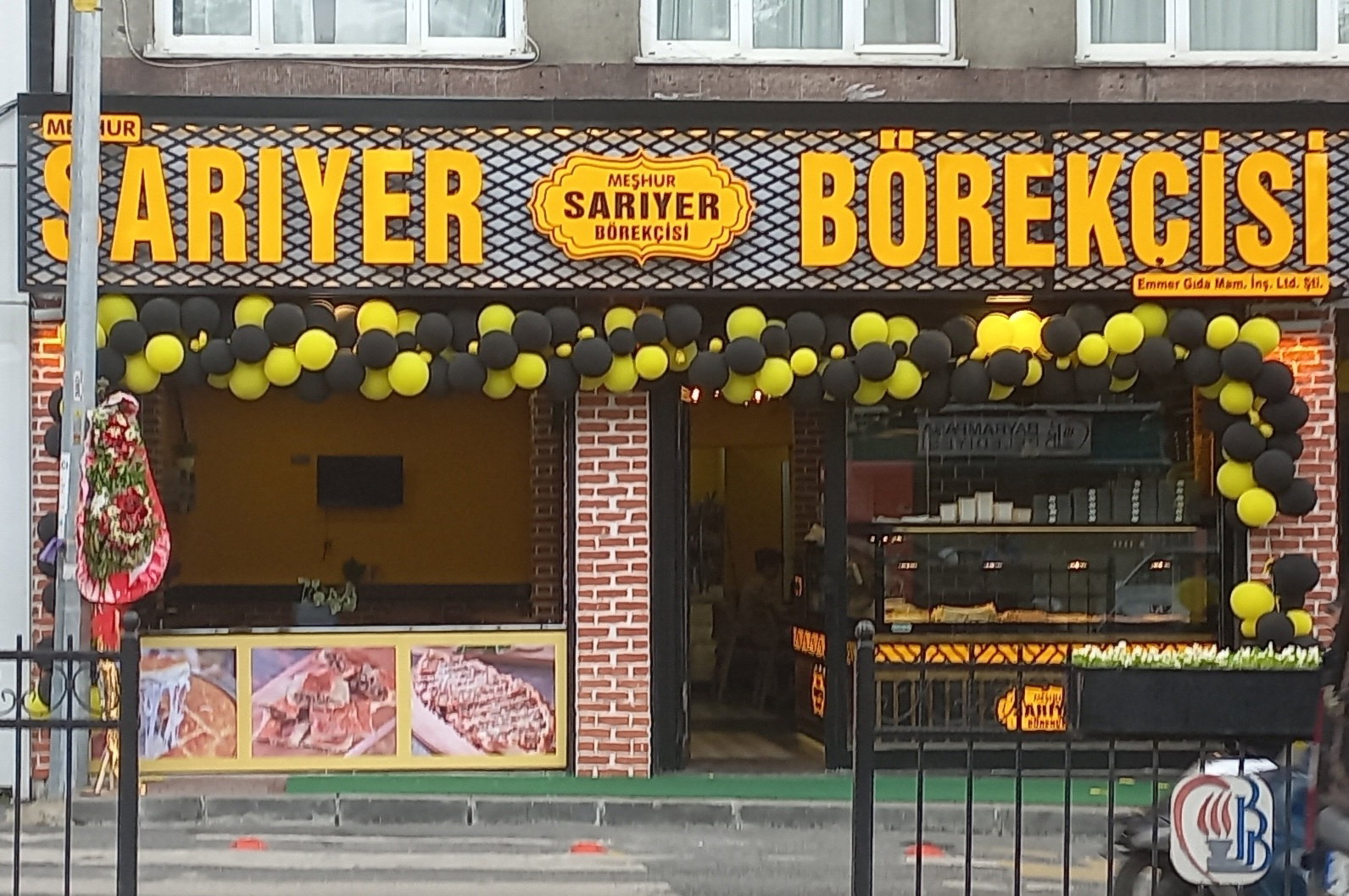 Sarıyer Börrekçisi