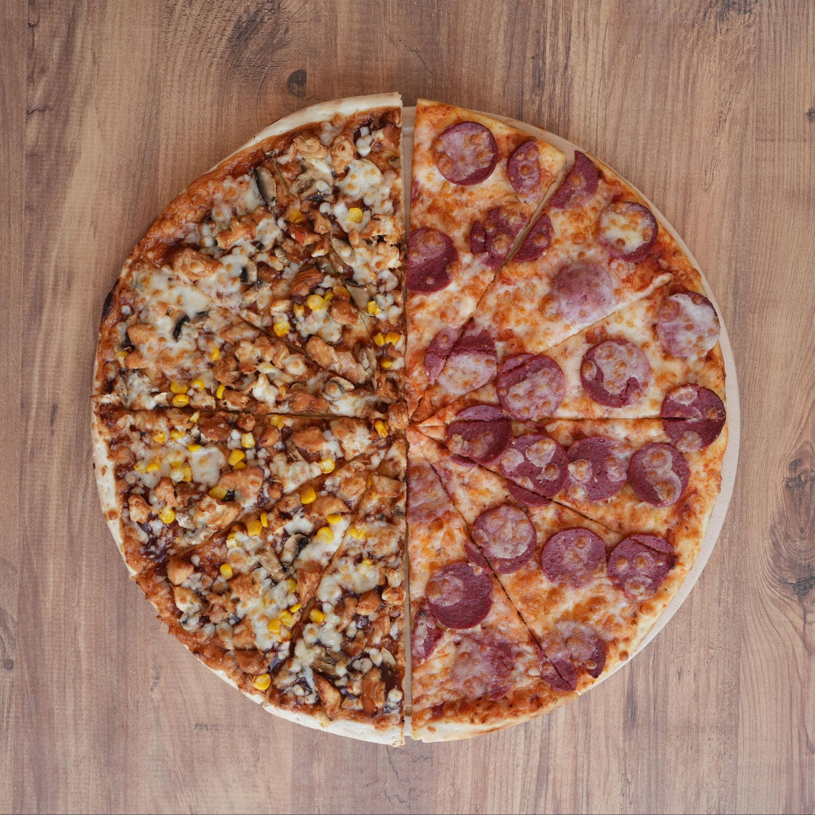 Yarı Yarıya Büyük Boy Pizza (40 cm.)