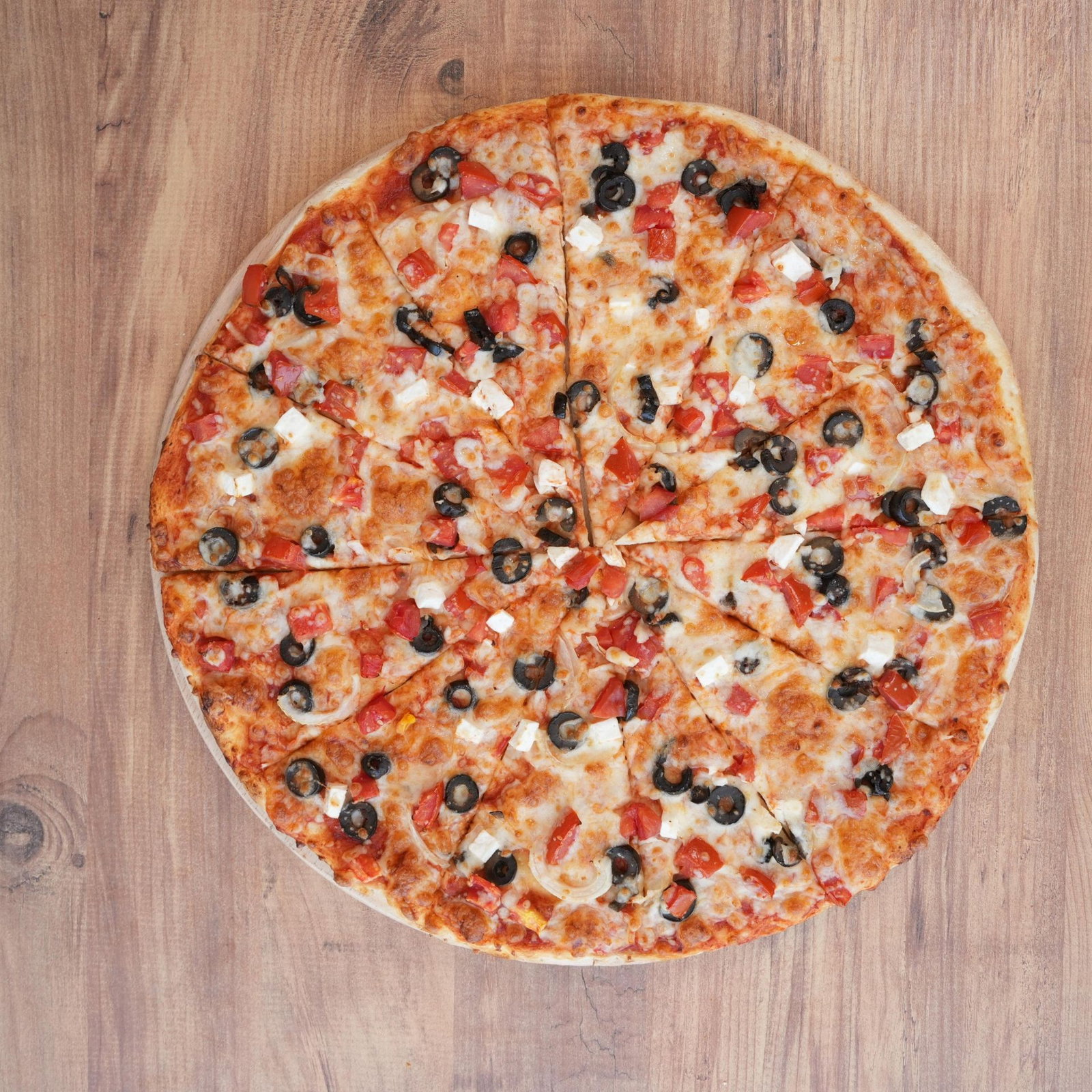 Akdeniz Pizza (26 cm.)