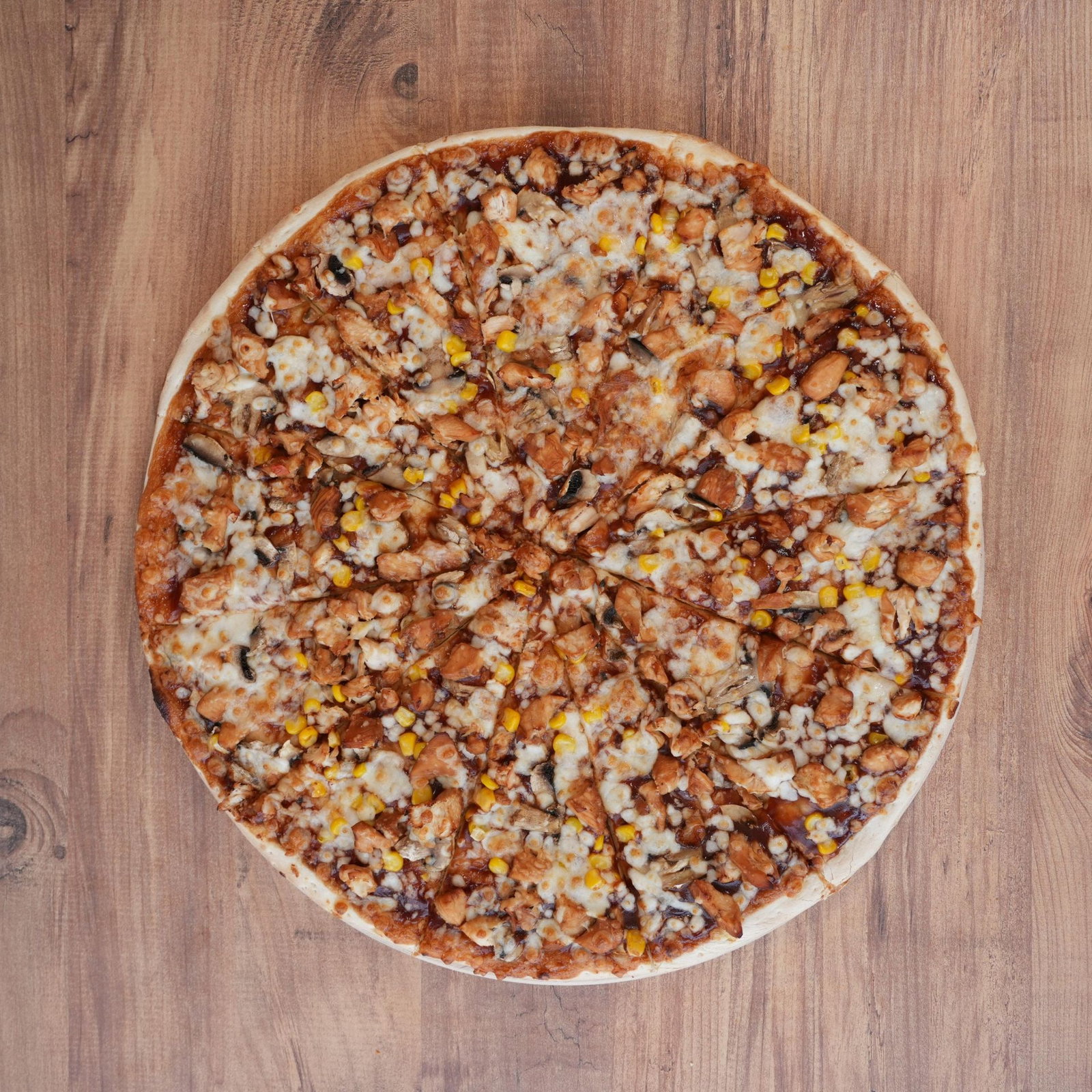 BBQ Soslu Tavuklu Pizza (40 cm.)