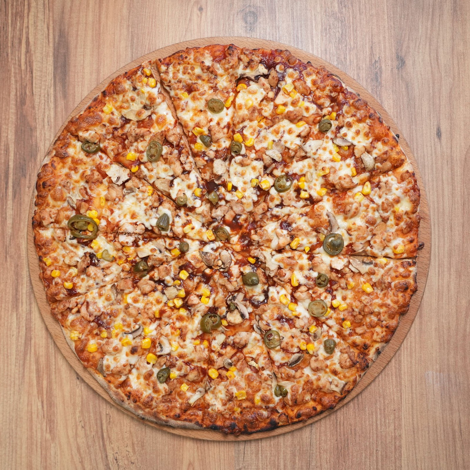 Acı BBQ Soslu Pizza (32 cm.)