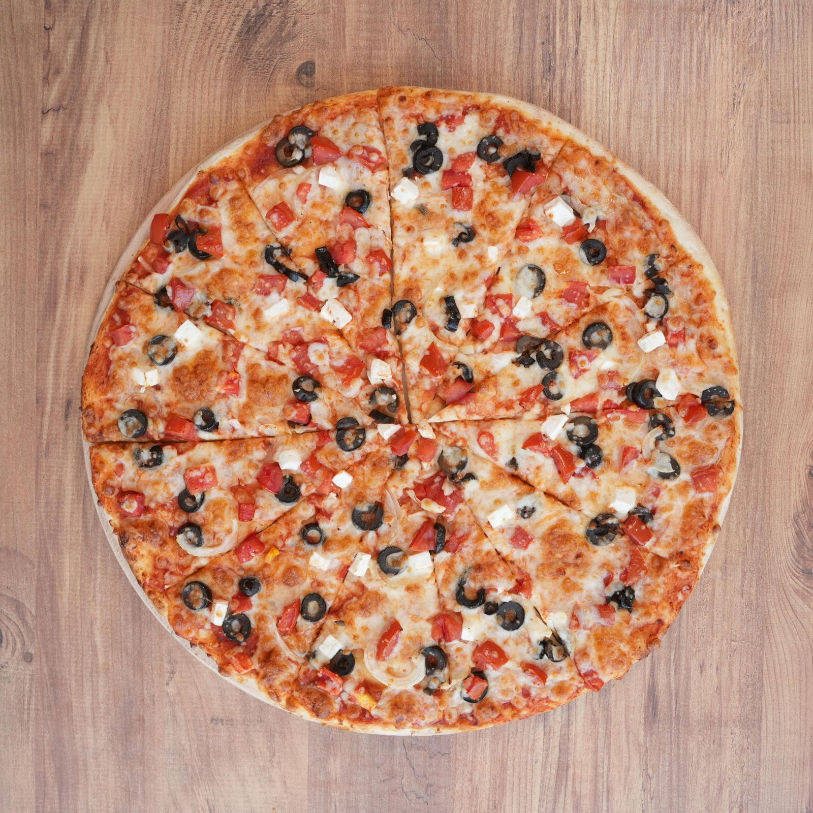Akdeniz Pizza (40 cm.)